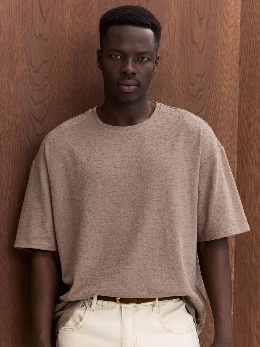 טי-שירט עם טקסטורה