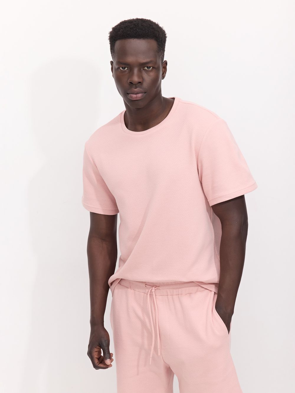 חולצה עם טקסטורה