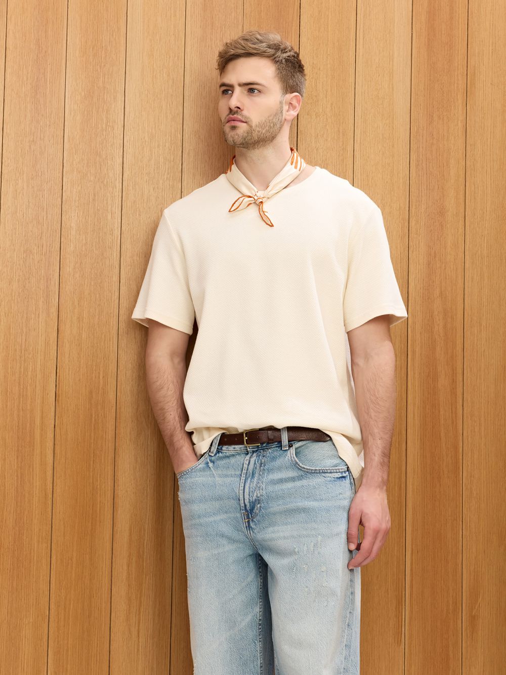 חולצה עם טקסטורה