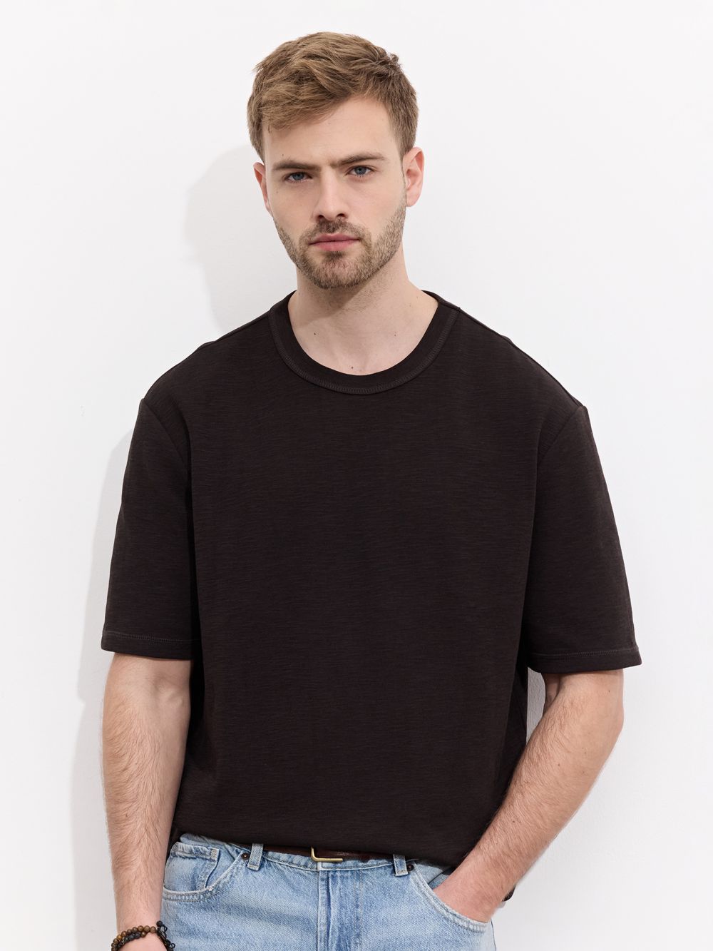 טי שירט עם טקסטורה