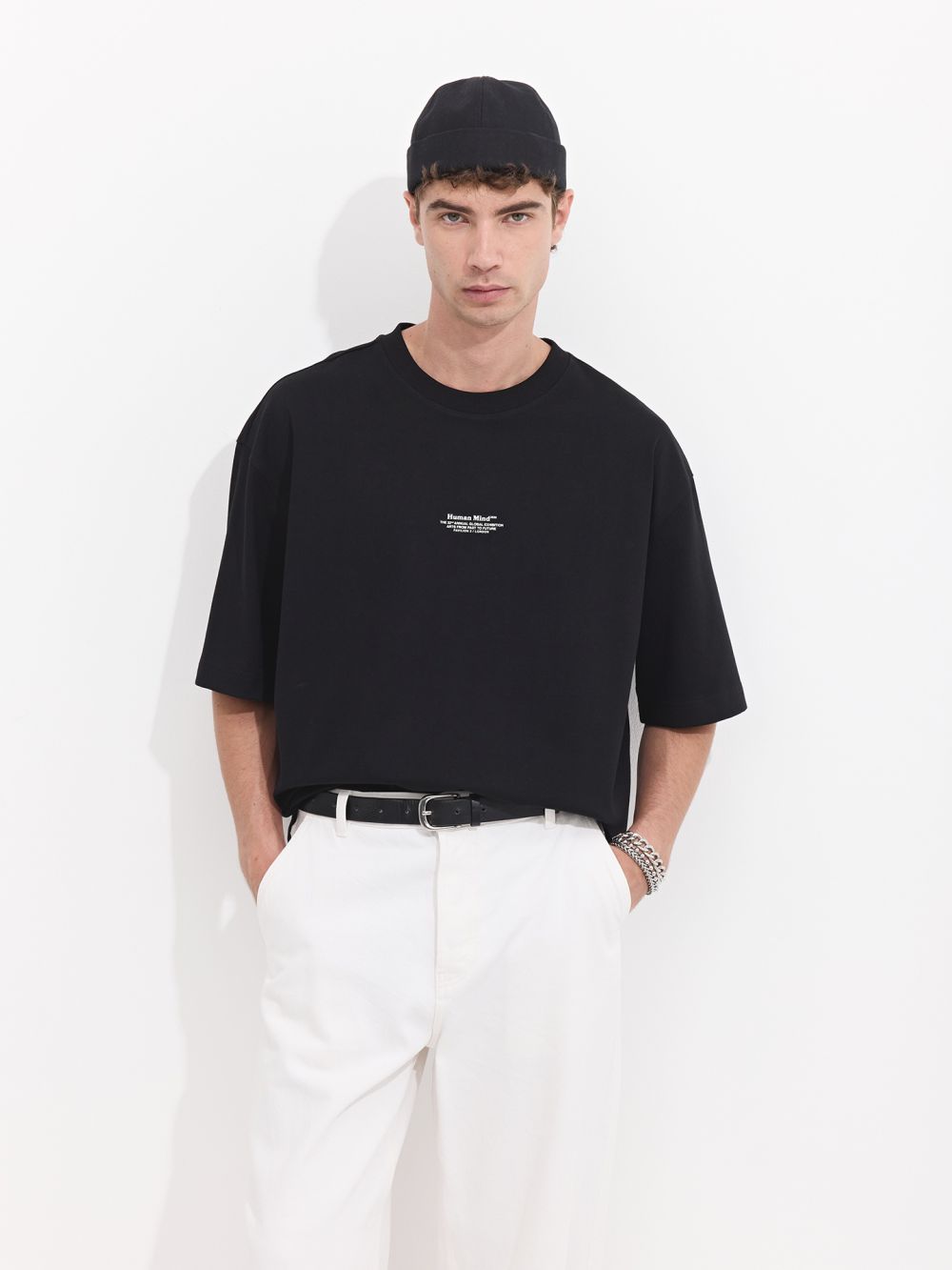 טי שירט עם דפוס גב