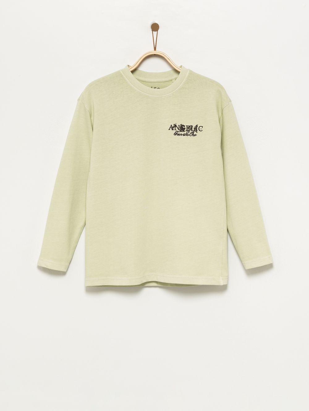 טי שירט דפוס ורקמה