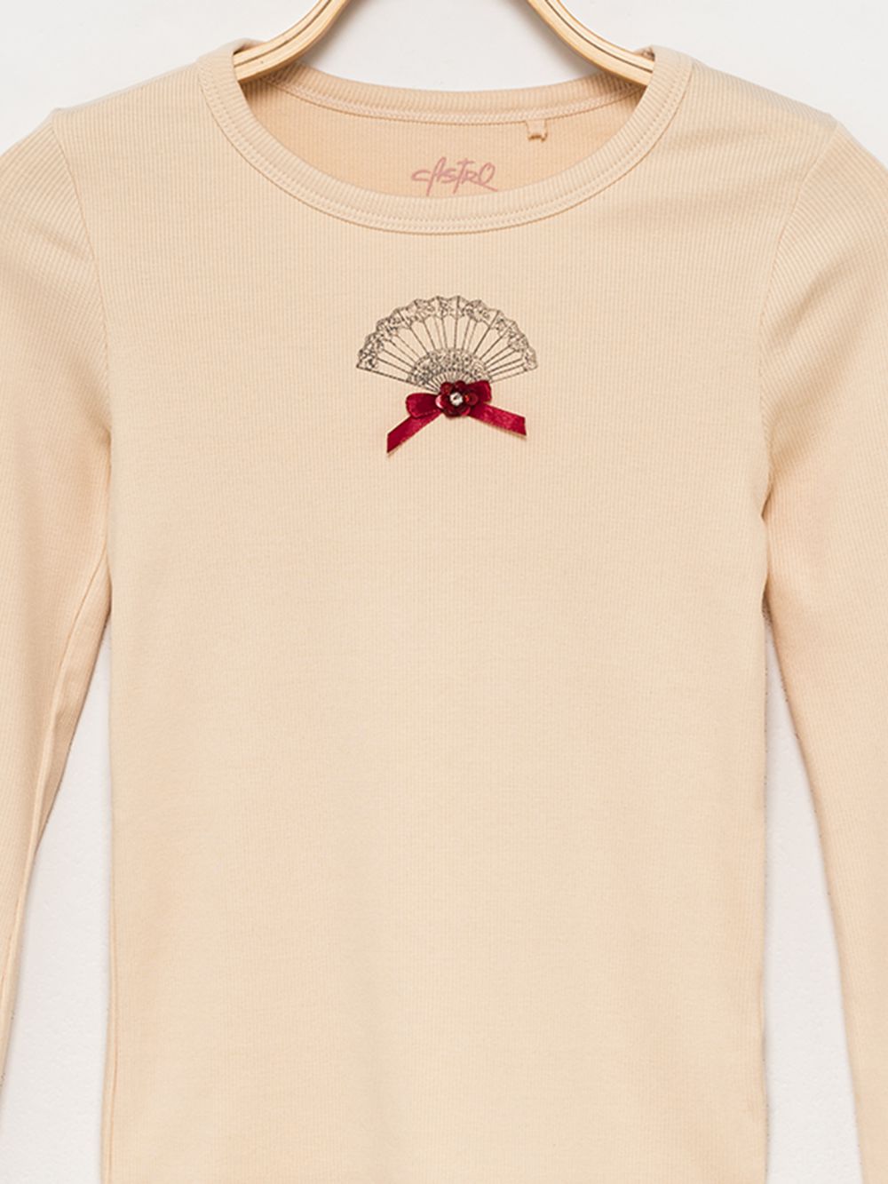 טי ריב שרוול מתרחב