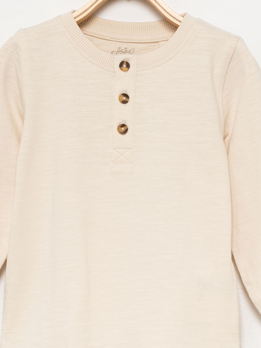 טי-שירט כפתורים ארוכה