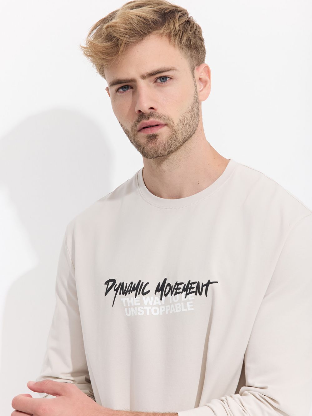 טי שרוול ארוך עם הדפס