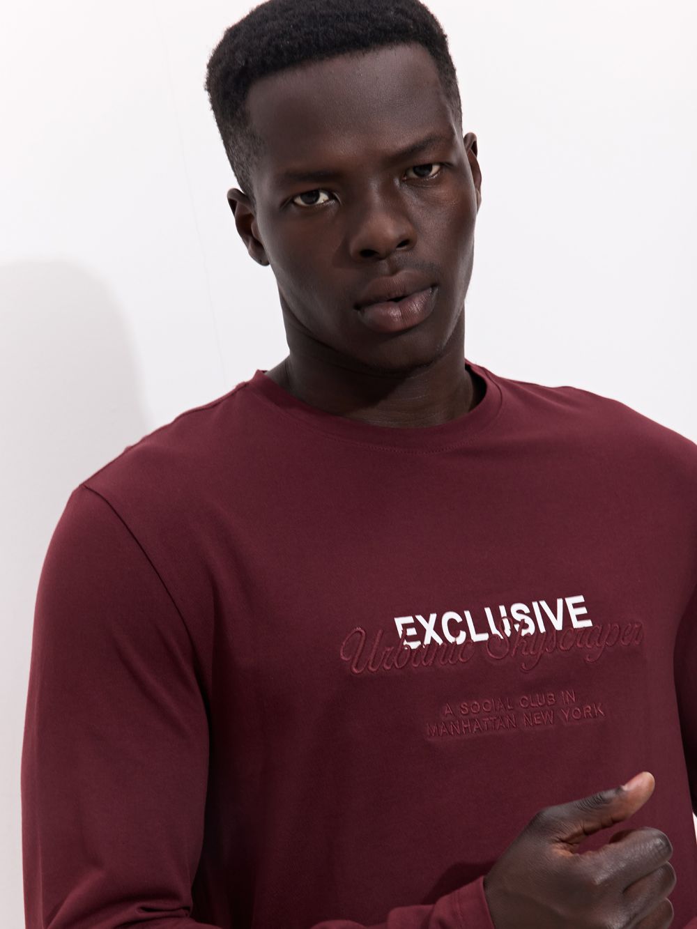 טי-שירט ארוכה עם כיתוב