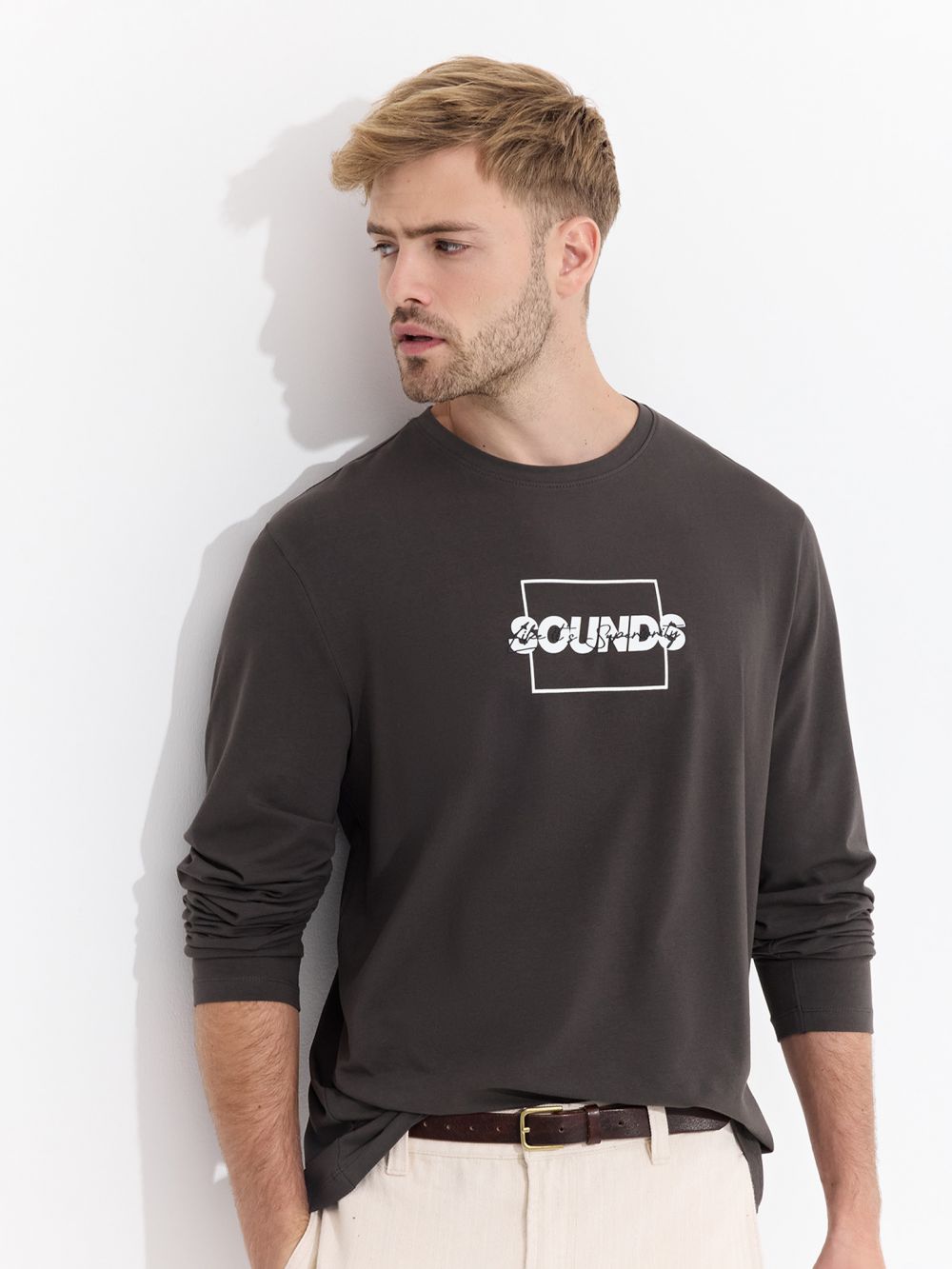 טי שרוול ארוך עם הדפס