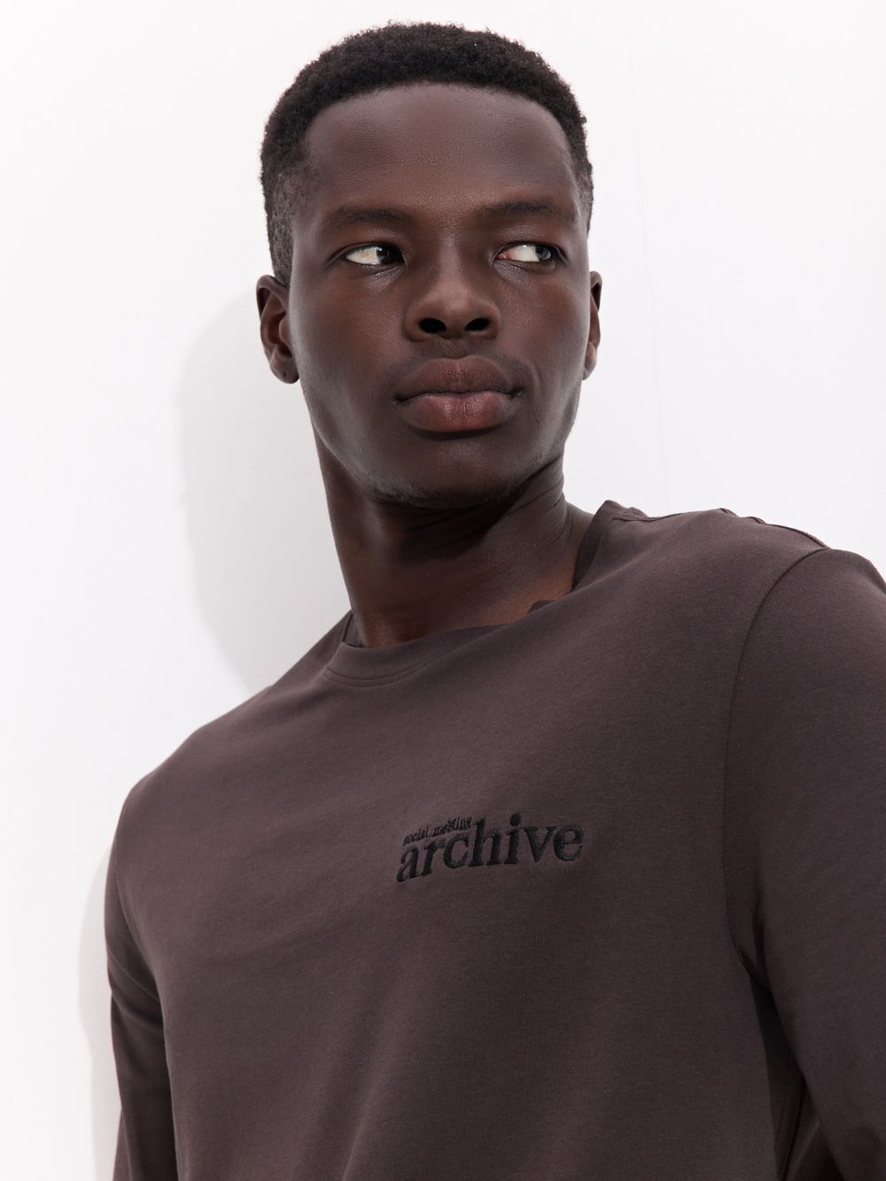 טי-שירט ארוכה עם רקמה