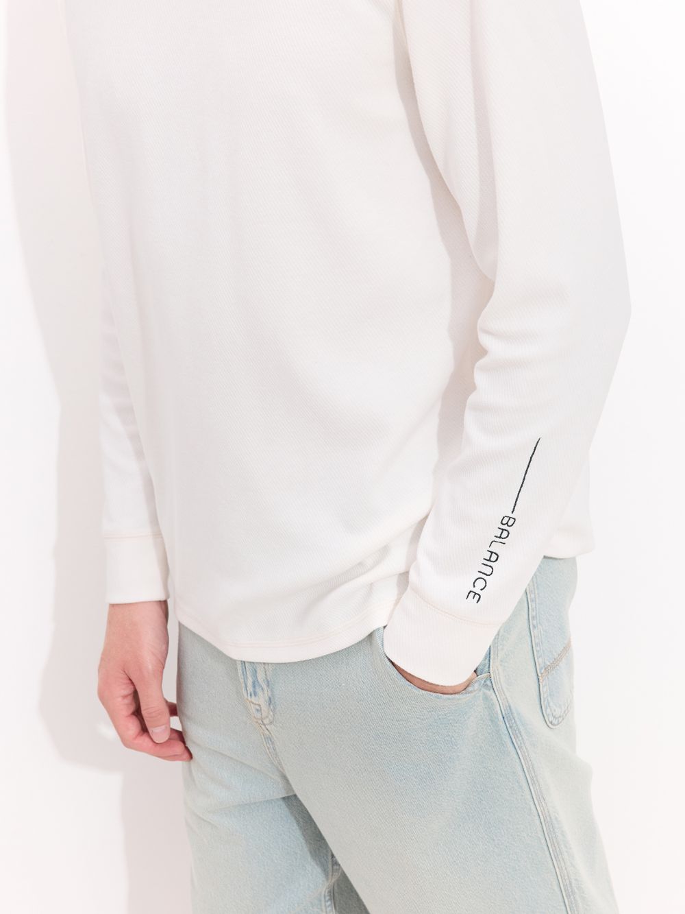 טי שירט ארוכה עם טקסטורה