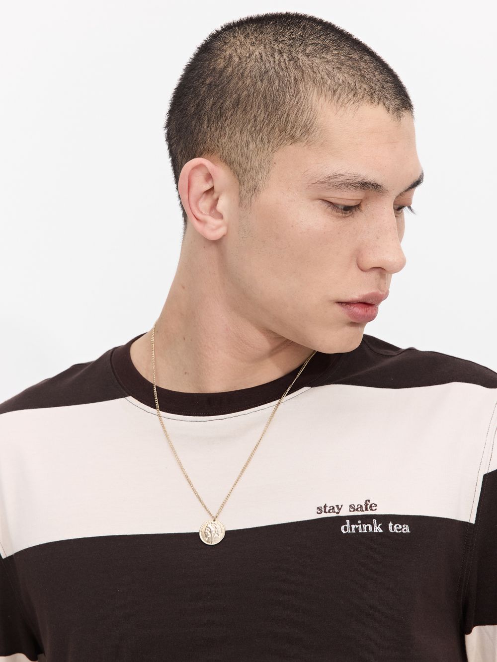 טישירט ארוכה עם דפוס פסים