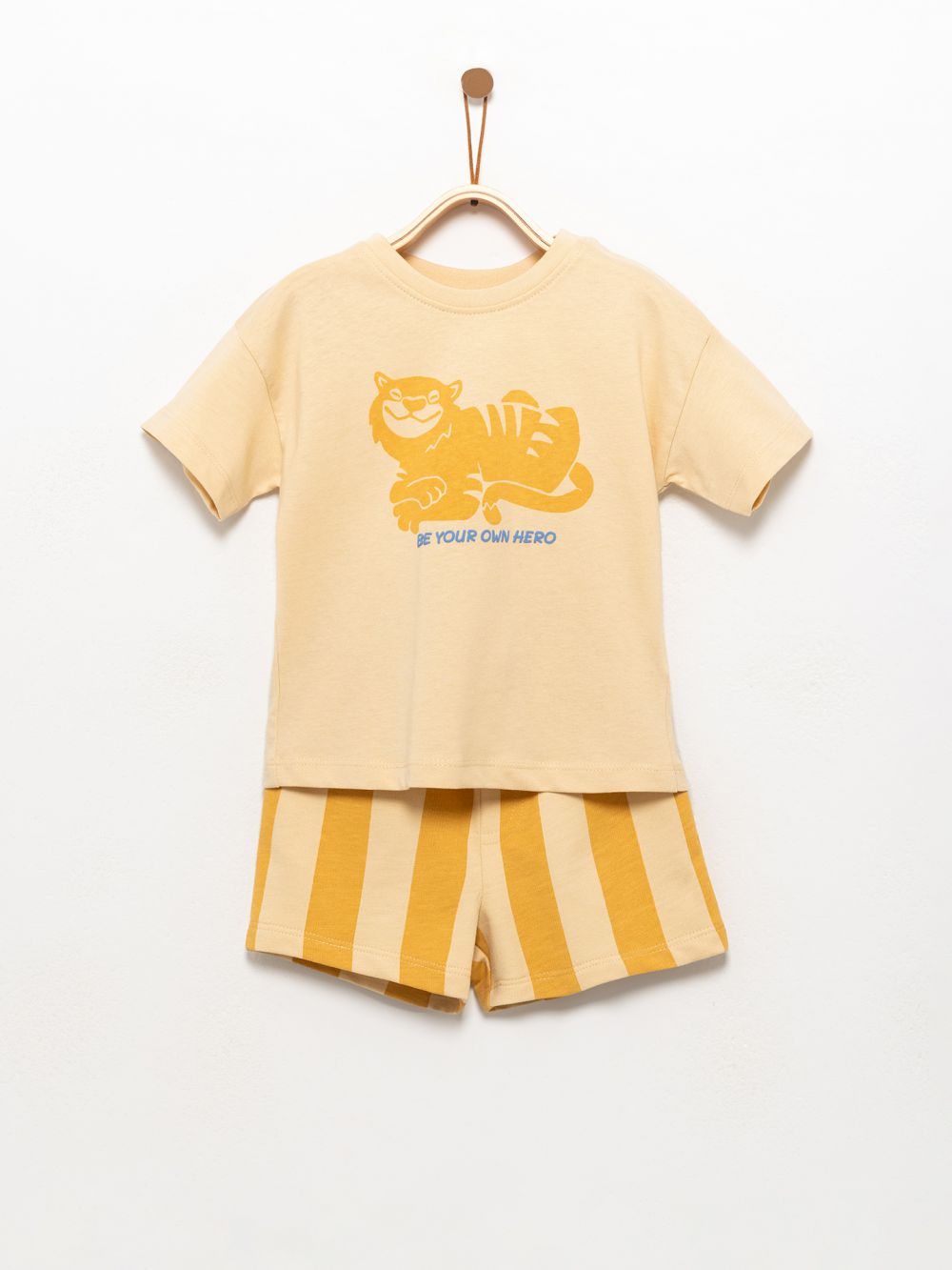 חליפת גן  6M-4Y