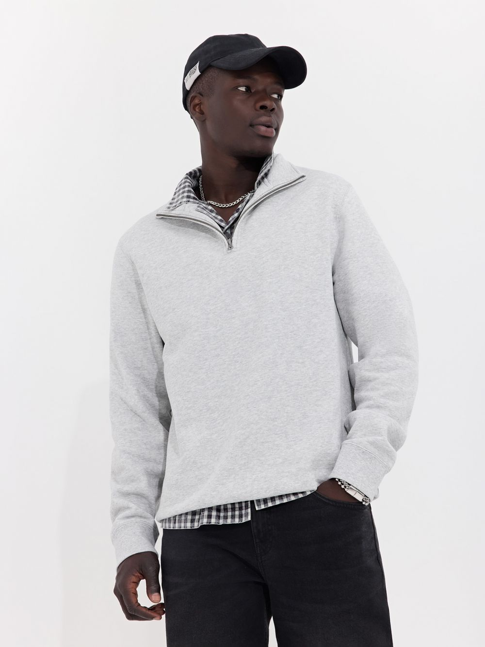 קפוצ׳ון עם חצי רוכסן