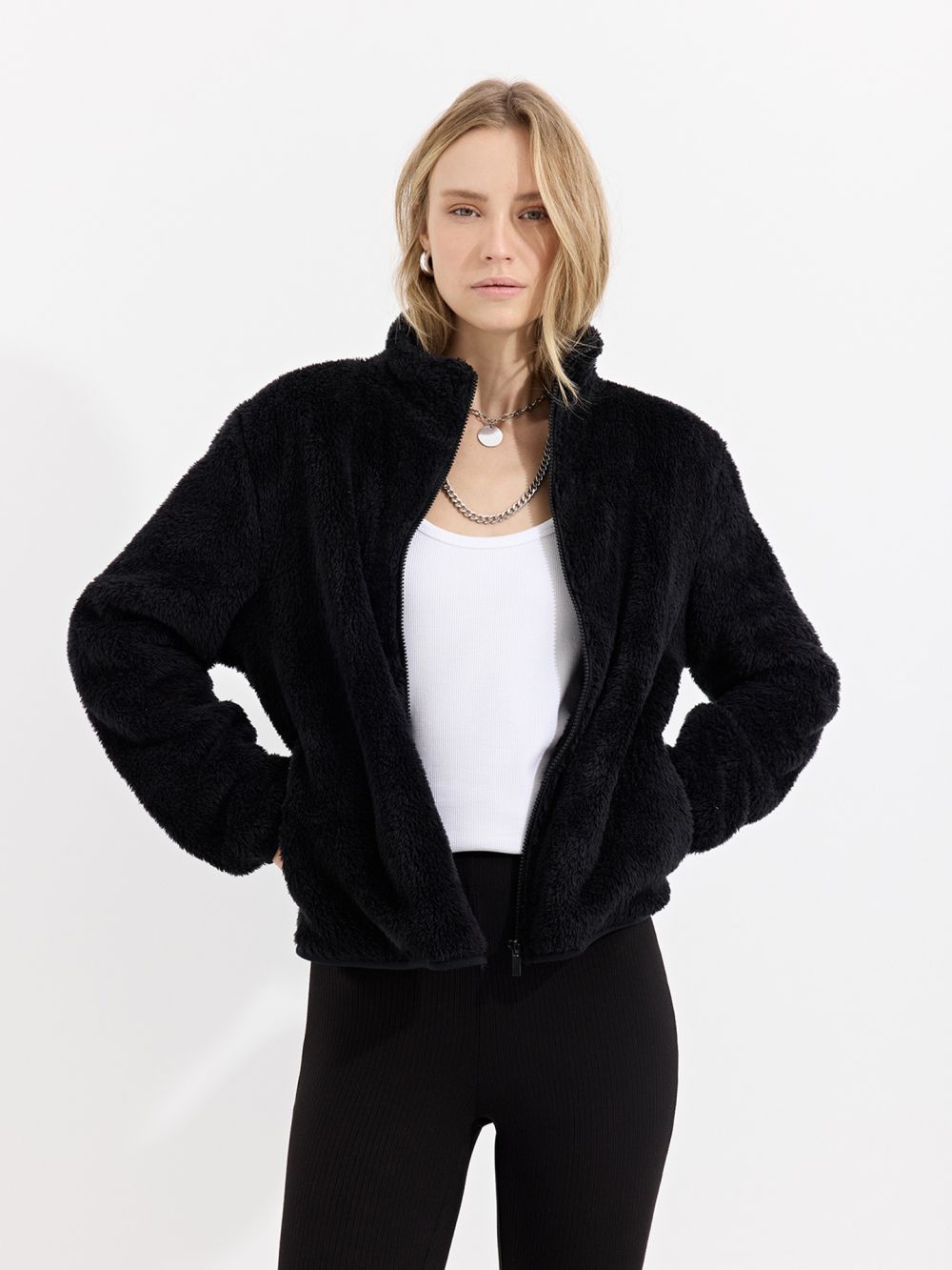 סווטשירט פרוותי עם רוכסן וצאורון