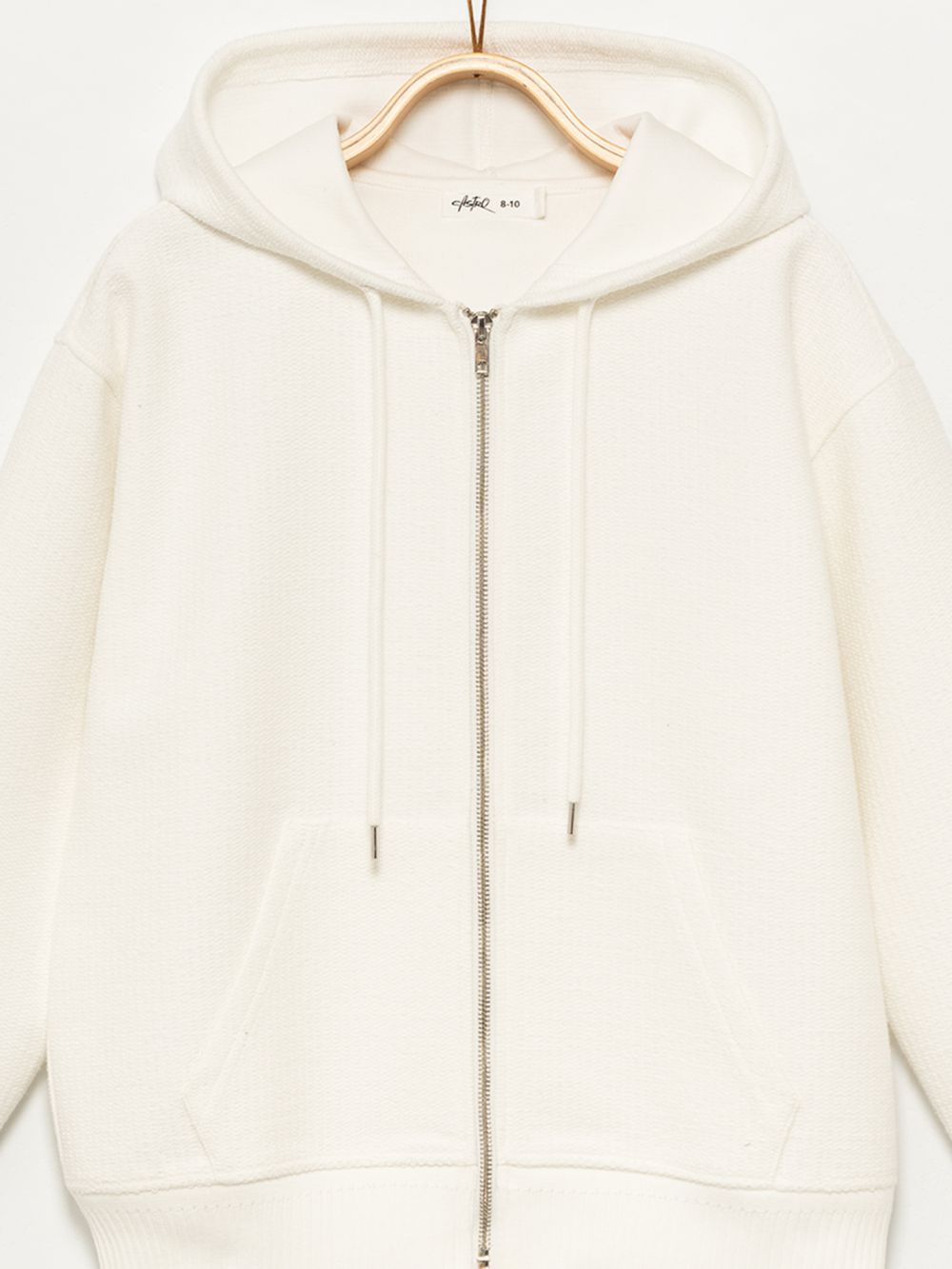 קפוצון עם רוכסן וטקסטורה