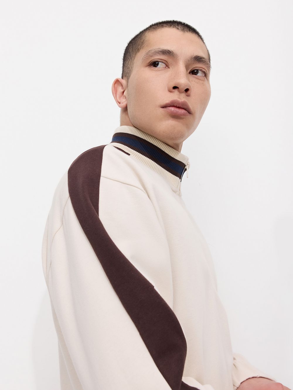 ג’קט במראה ספורטיבי