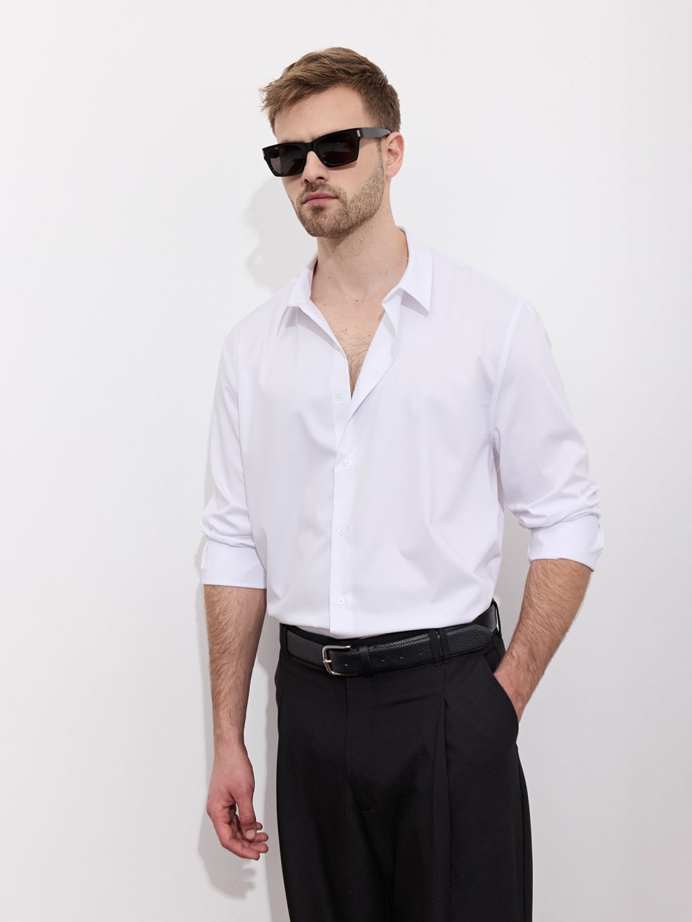 חולצה מכופתרת בגזרת REGULAR