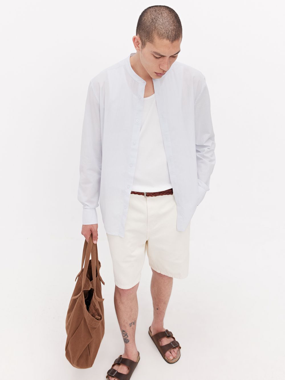 מכופתרת צווארון סיני