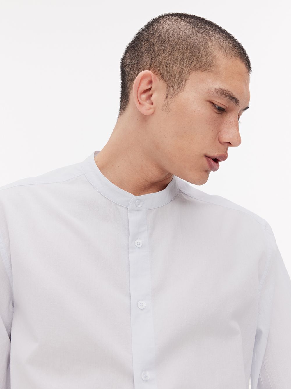 מכופתרת צווארון סיני