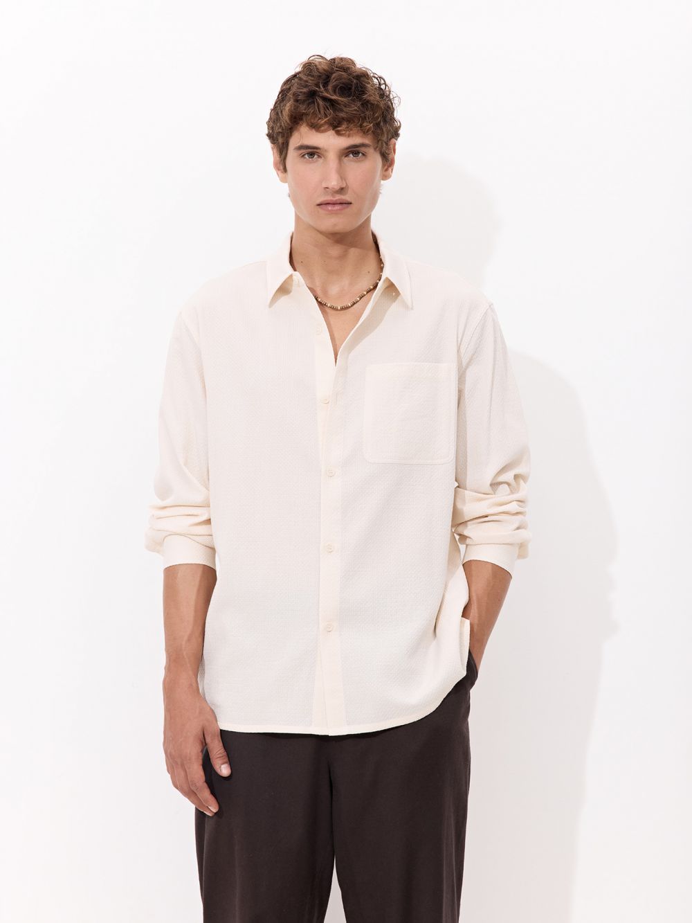 חולצת טקסטורה מכופתרת