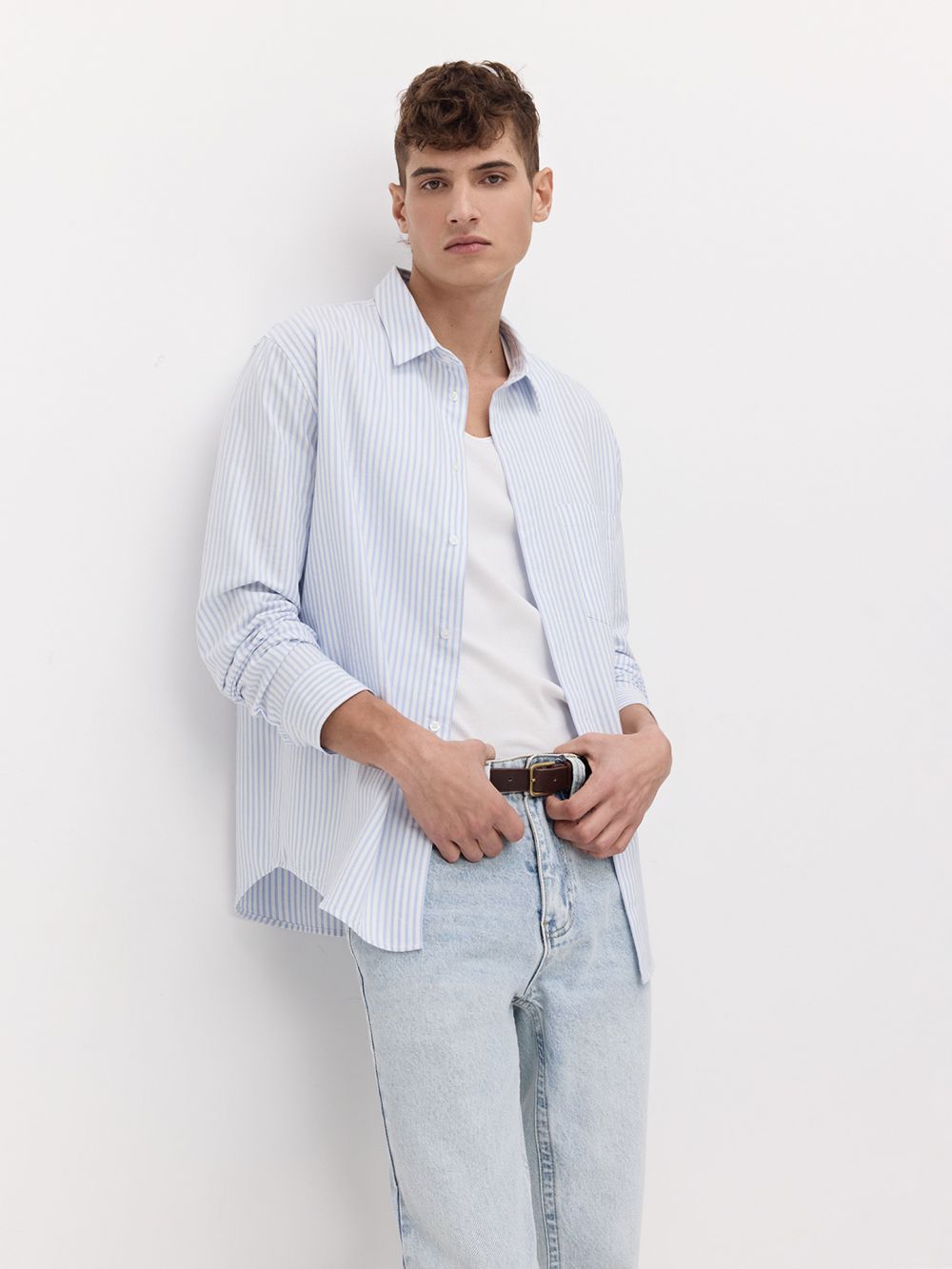 חולצה מכופתרת עם פסים