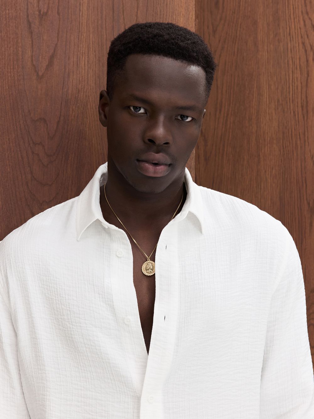 חולצה מכופתרת בד מוסלין