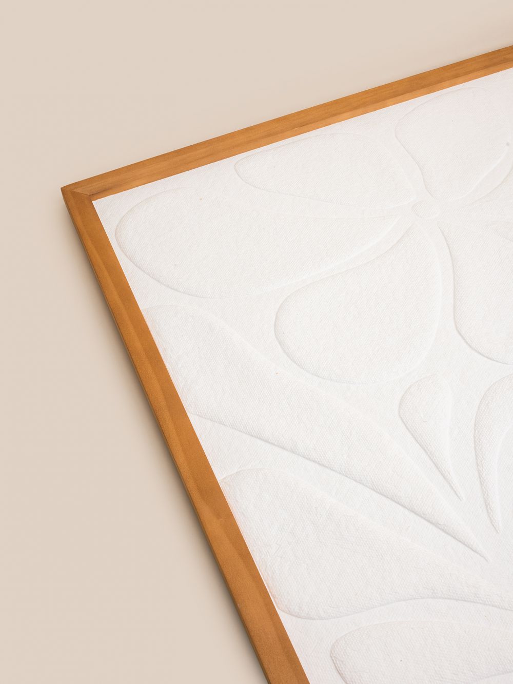 תמונה עם מסגרת עץ פרח