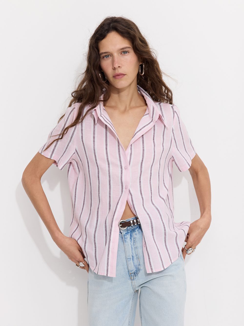 חולצת פסים מכופתרת