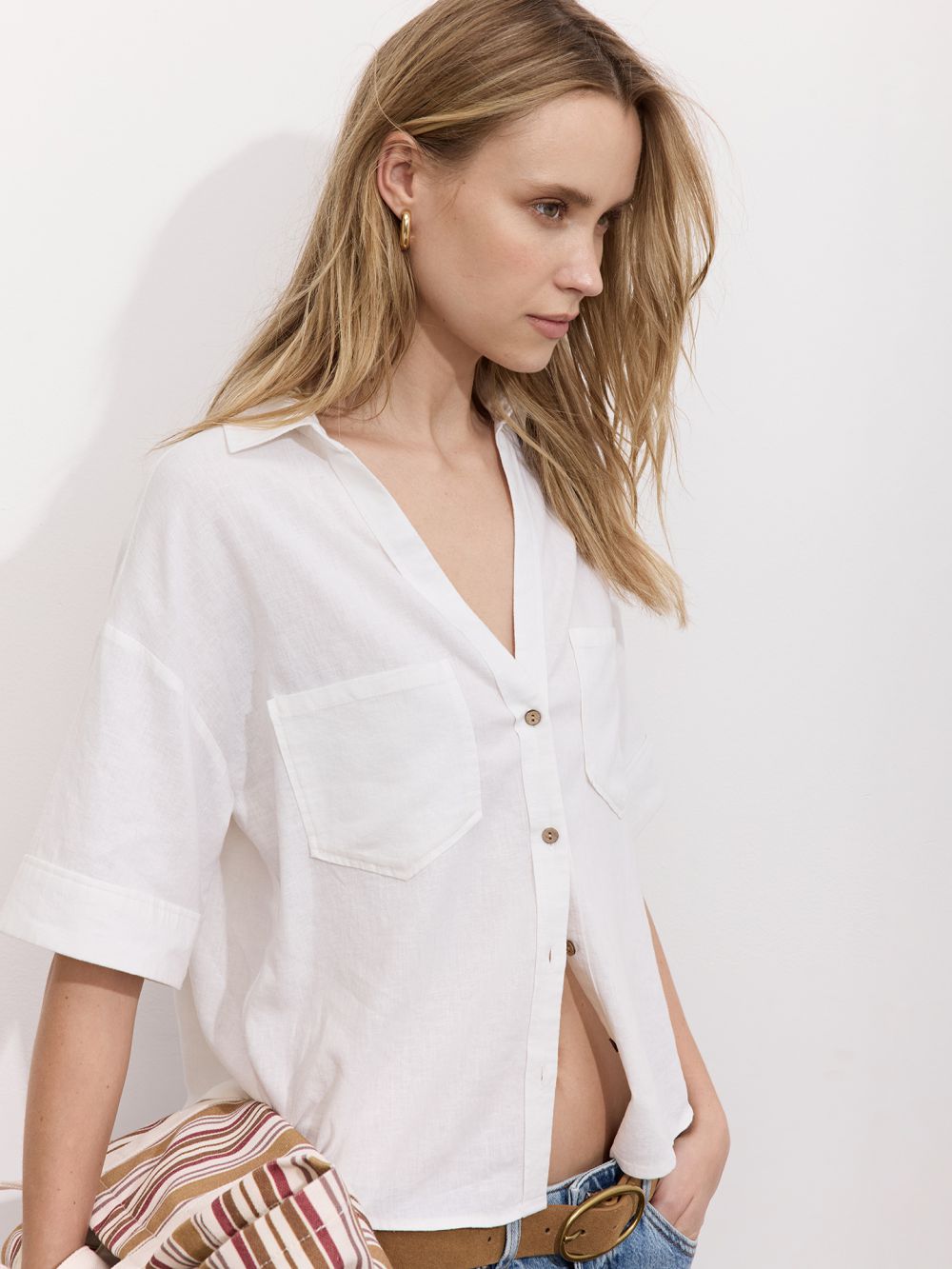 חולצה בגזרה Boxy במראה פשתן