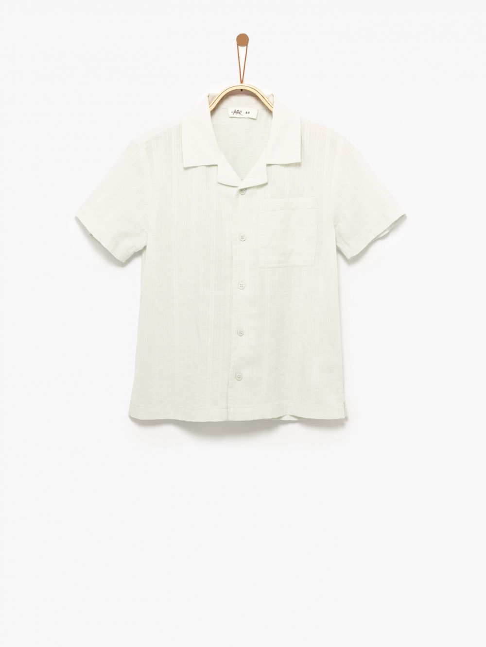 חולצה מכופתרת בד טקסטורה