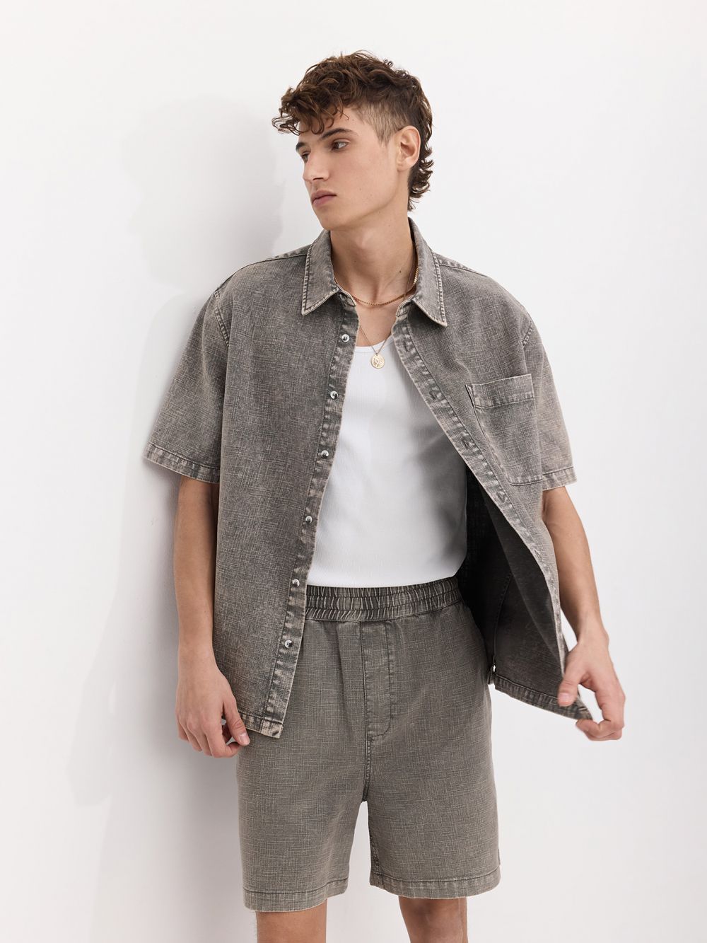 חולצה מכופתרת שטופה