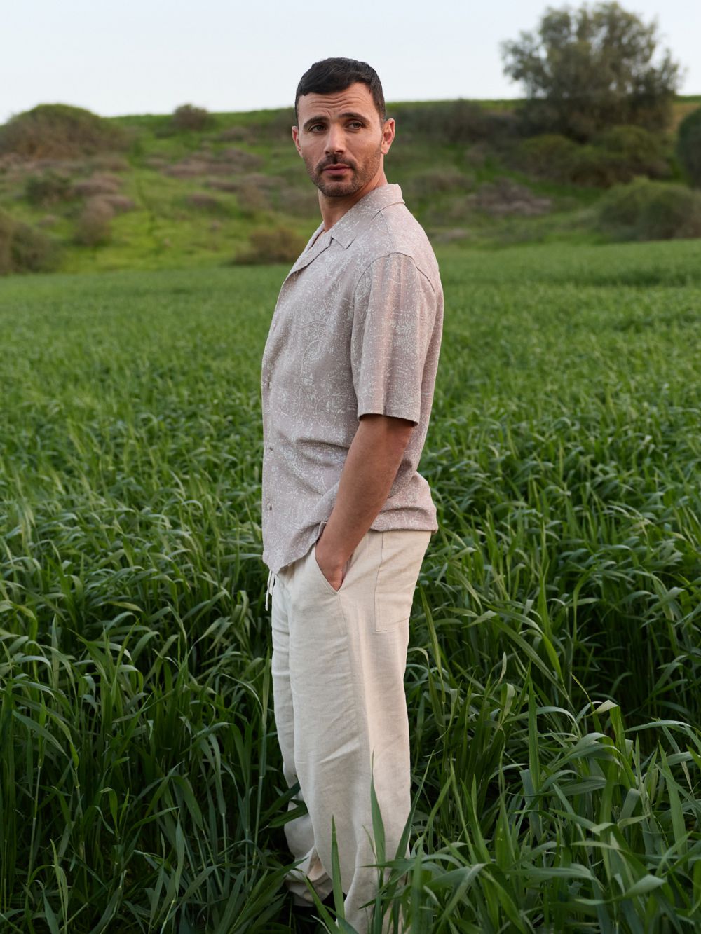 חולצת ריזורט עם דפוס