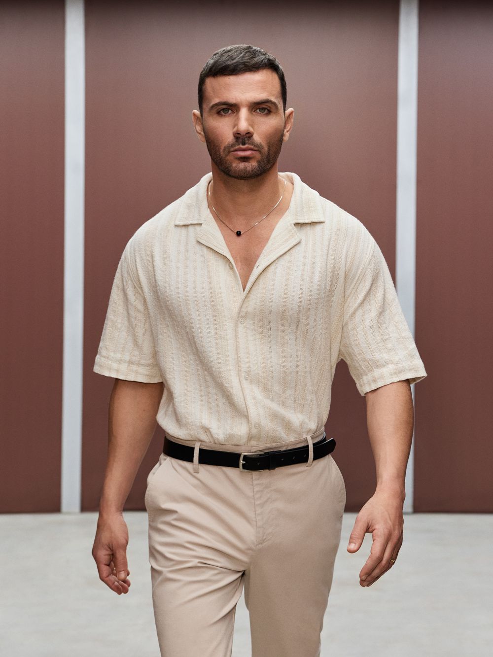 חולצת ריזורט עם טקסטורה של פסים