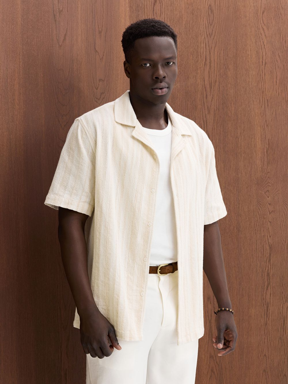 חולצת ריזורט עם טקסטורה של פסים