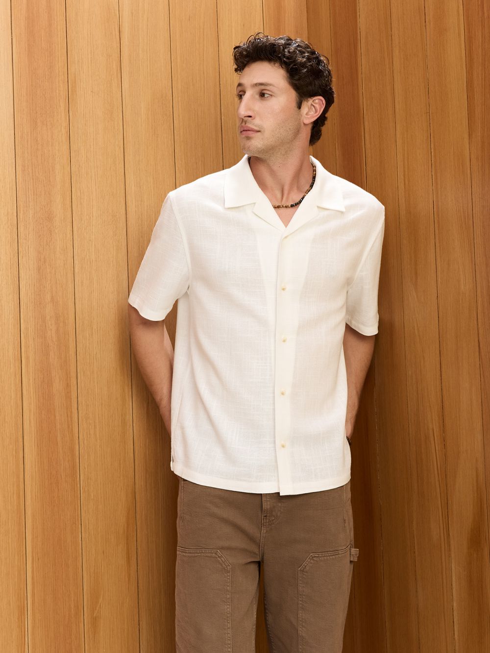 חולצת ריזורט עם טקסטורה