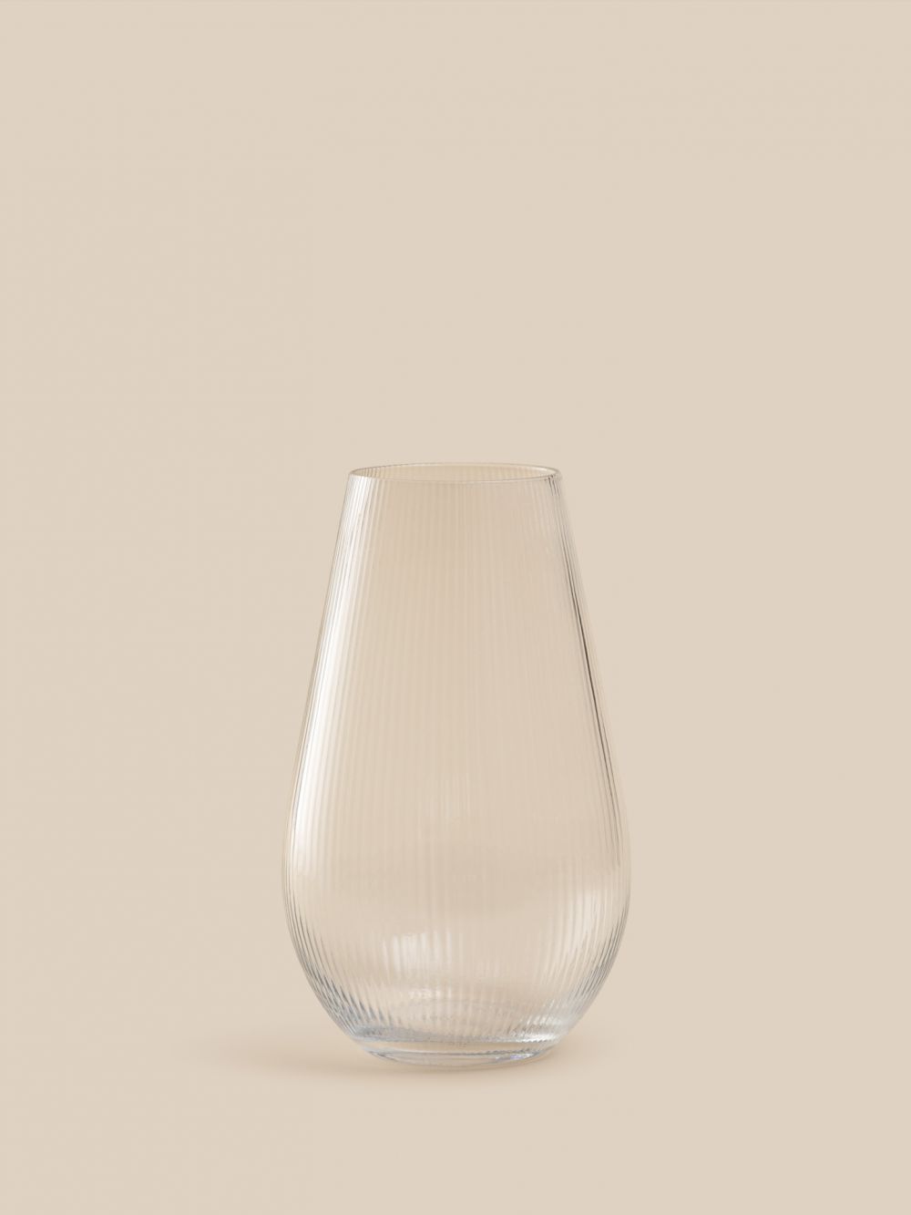 ואזה מזכוכית בטקסטורת פסים