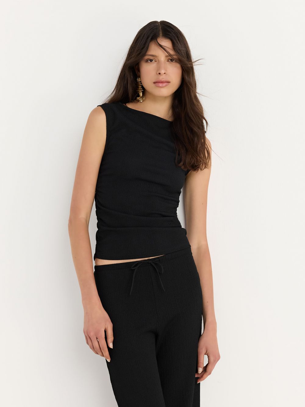 גופיית אריג מבד טקסטורה