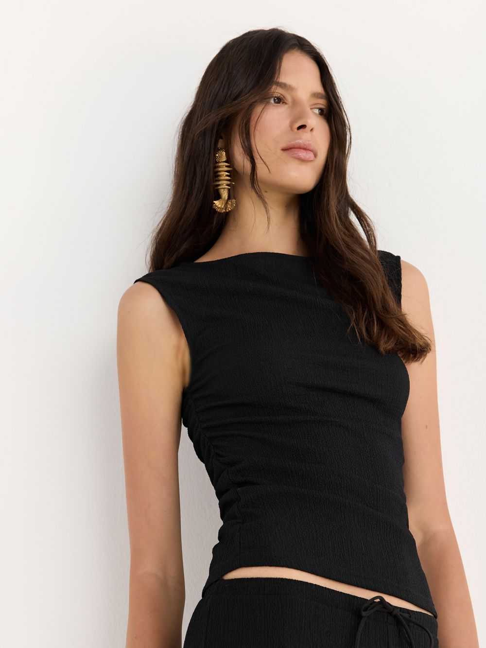 גופיית אריג מבד טקסטורה