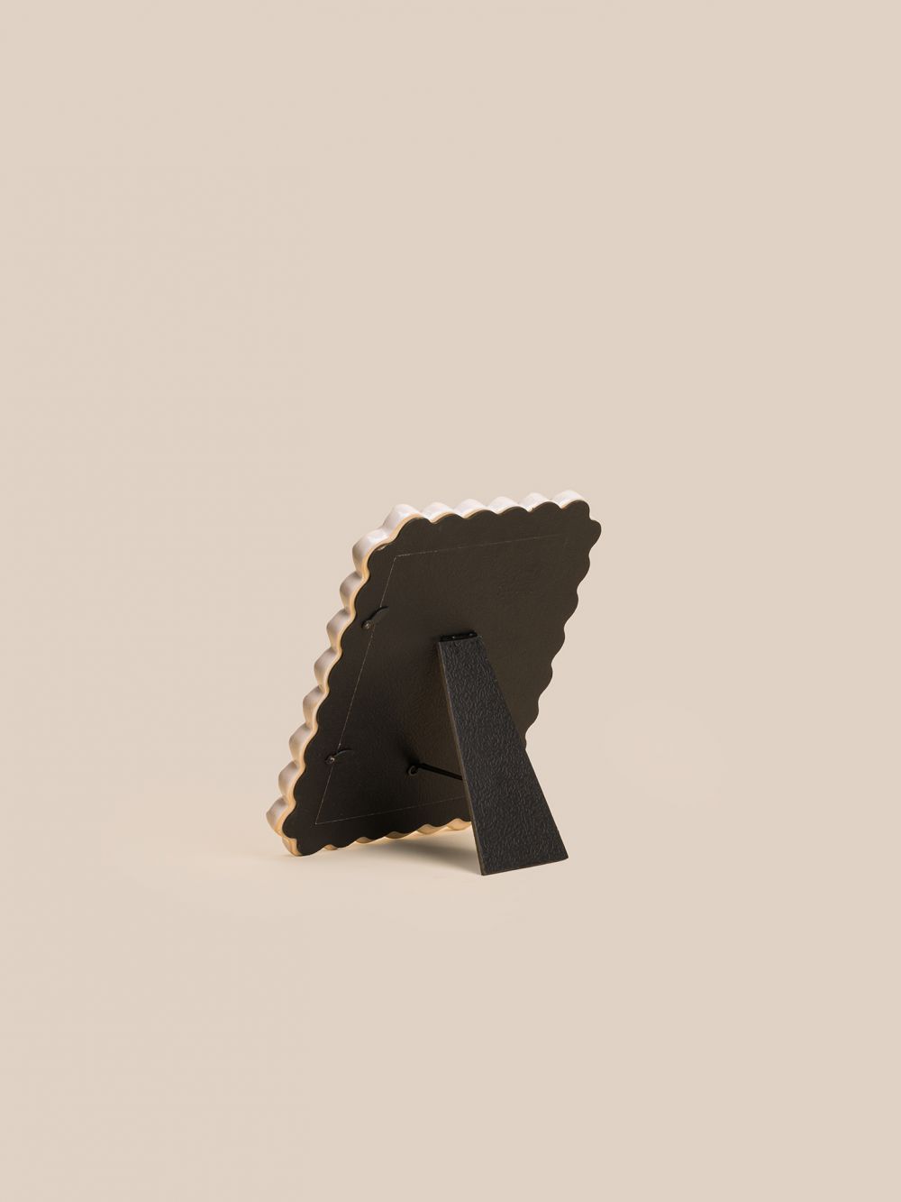 מסגרת לתמונה כנרת 24X19.5X1.7CM