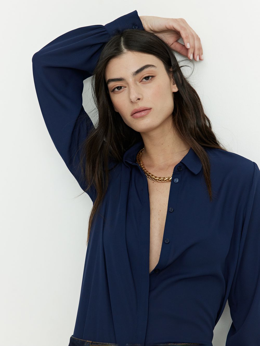 חולצה מכופתרת