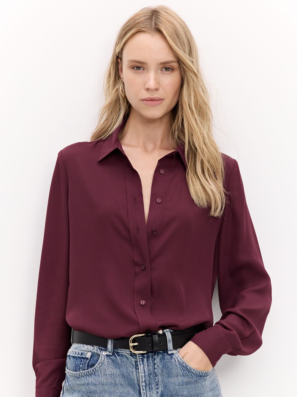 חולצה מכופתרת נשפכת