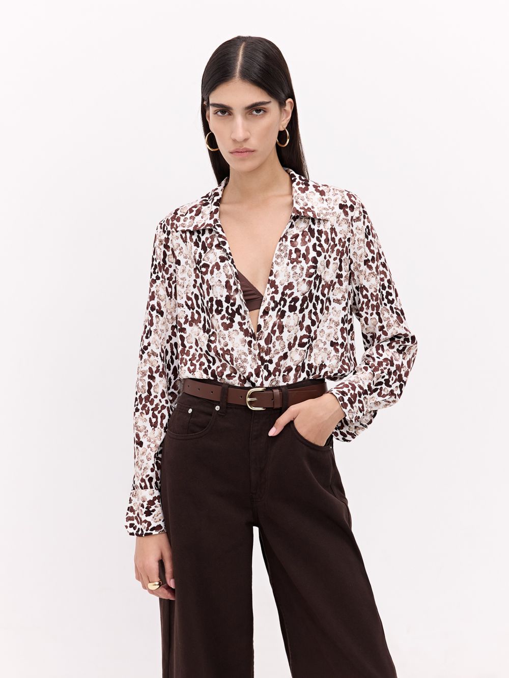 חולצה מכופתרת