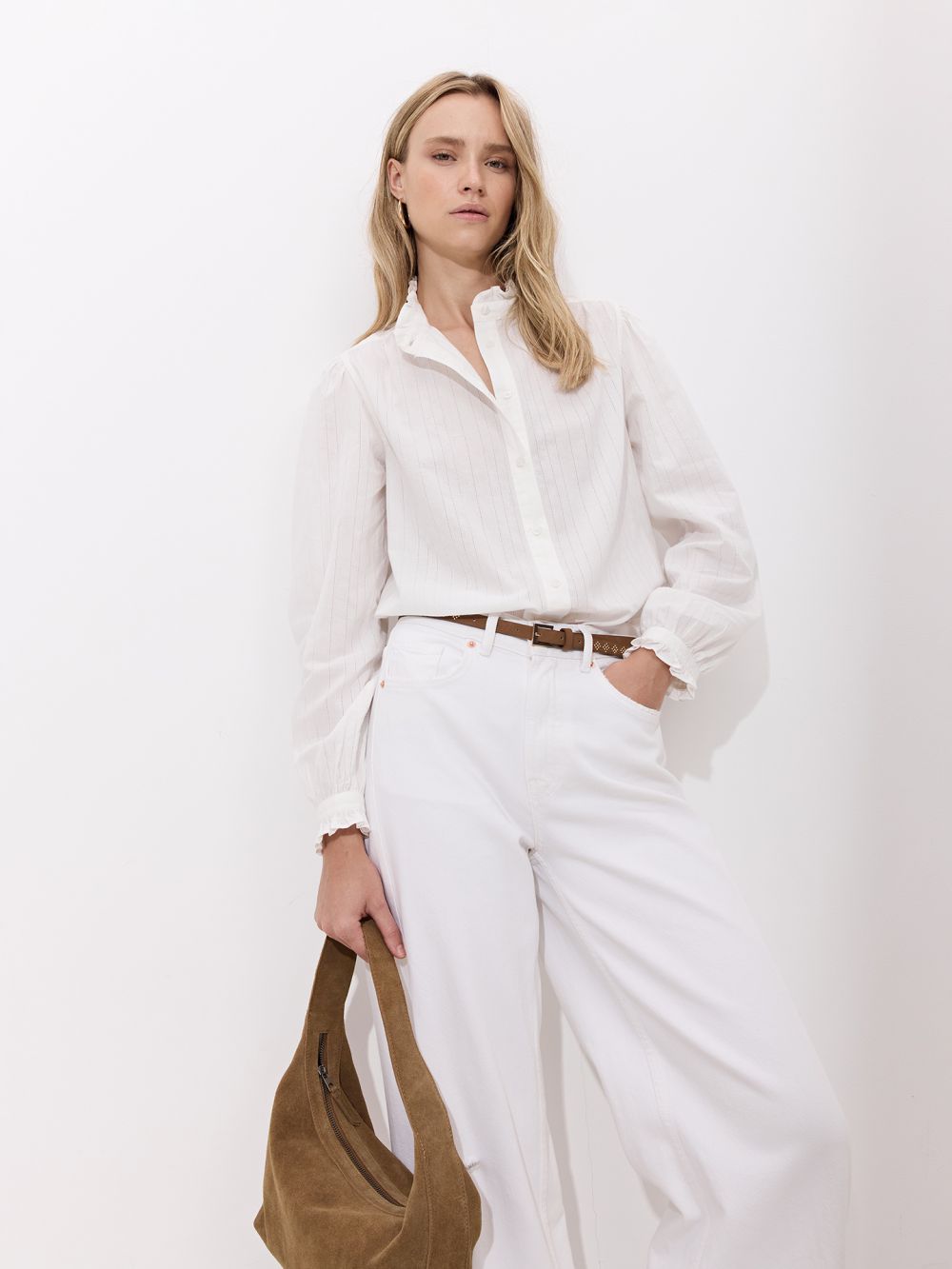 חולצת פסים מכופתרת