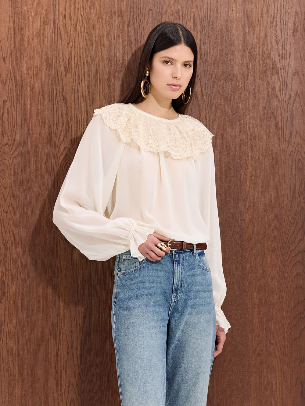 חולצת שיפון ארוכה עם צווארון