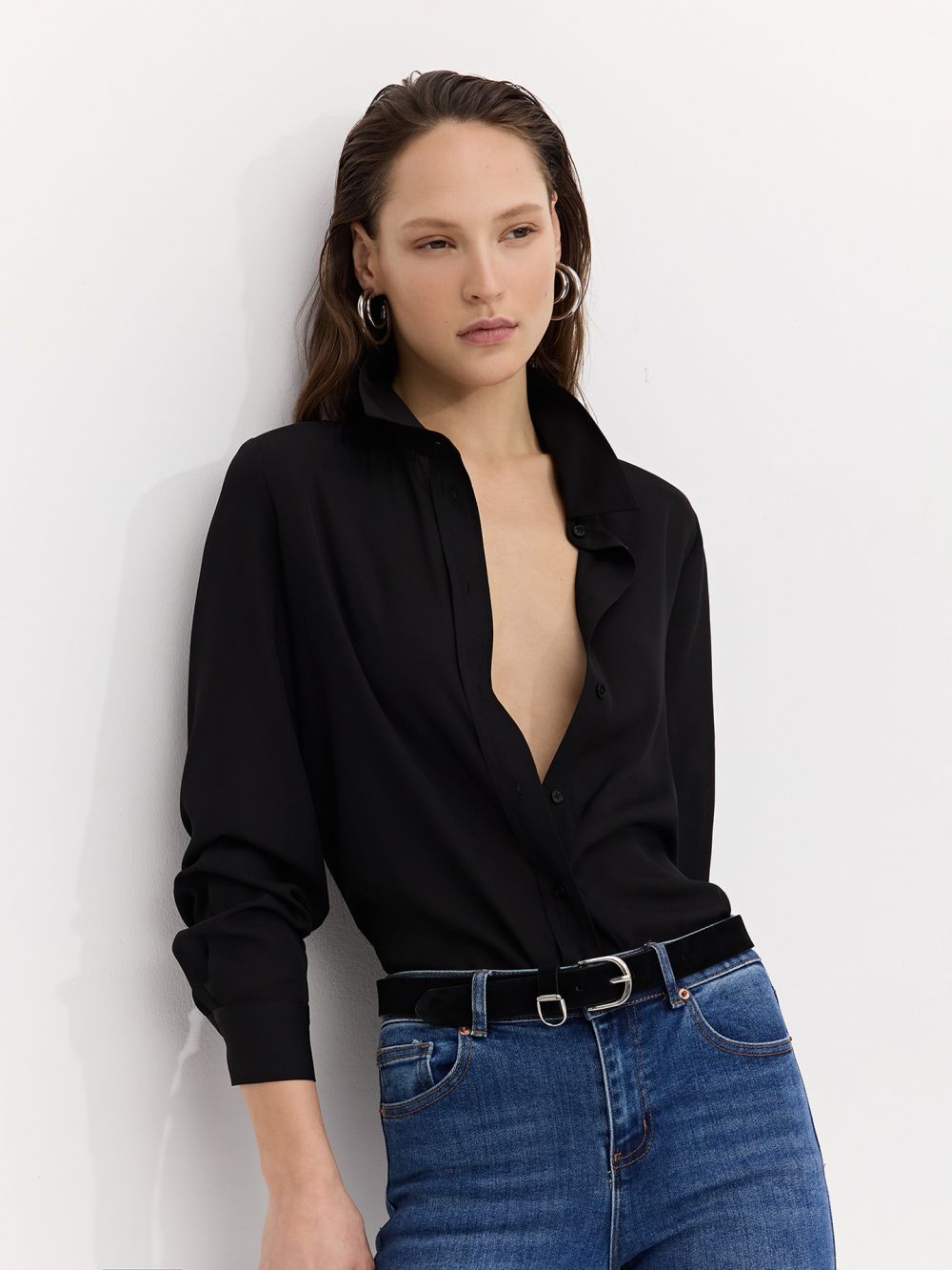 חולצה מכופתרת