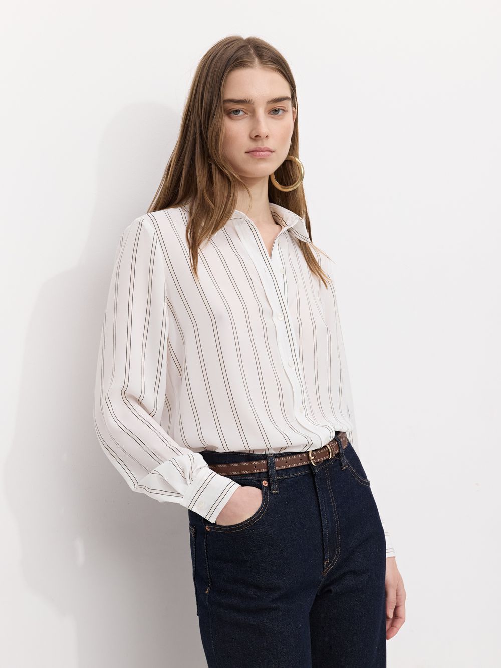 חולצה מכופתרת