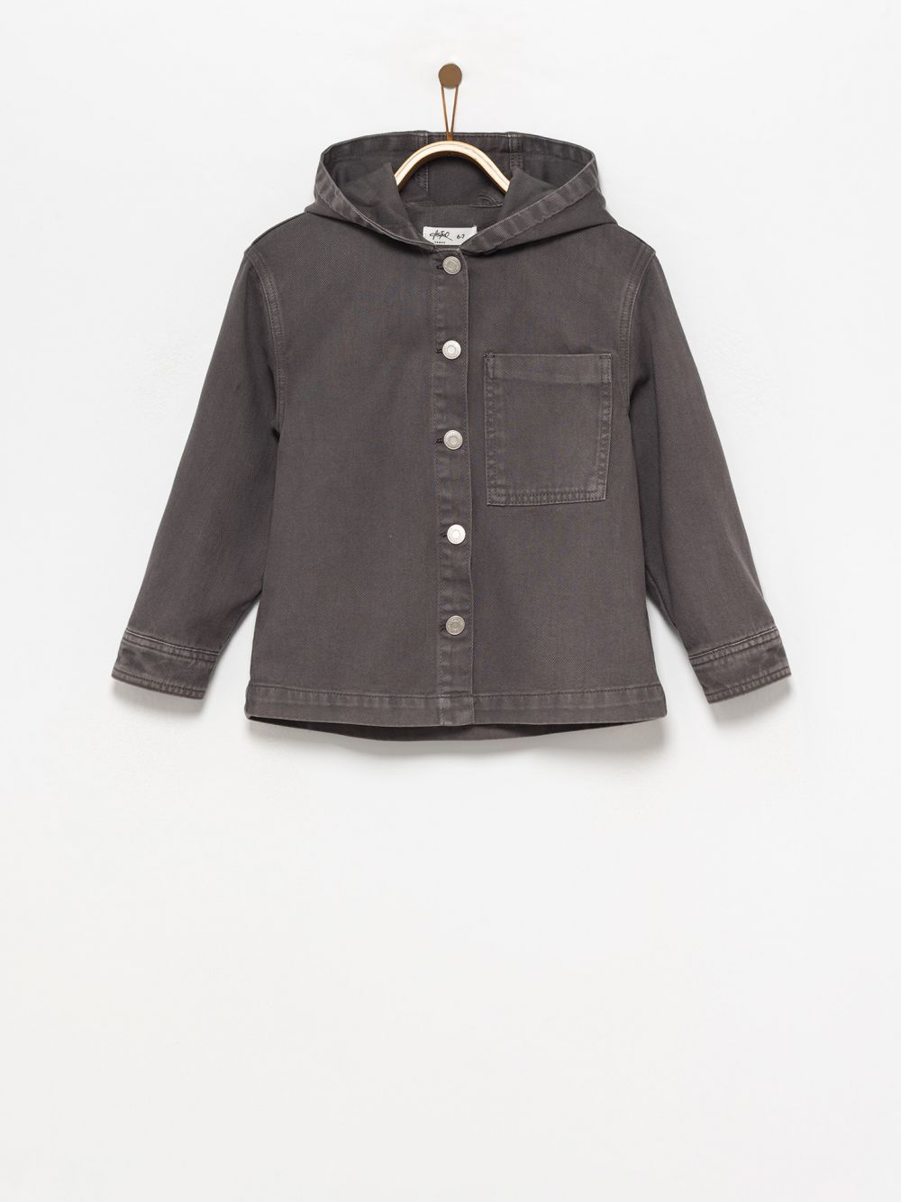 ג’קט ג’ינס עם כובע