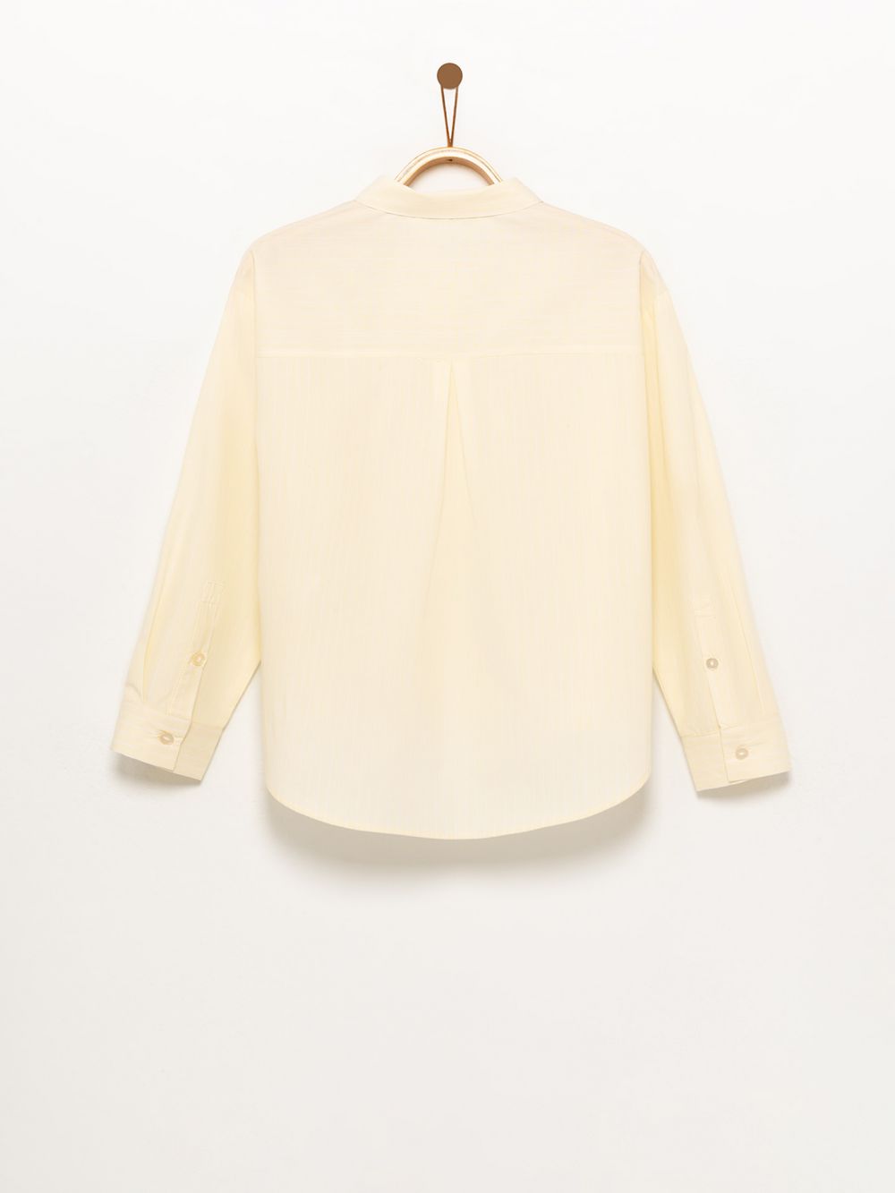 מכופתרת פסים ארוכה