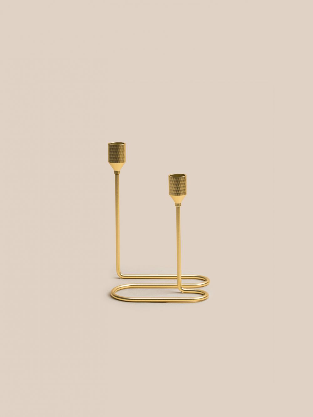 פמוט זהב מסולסל