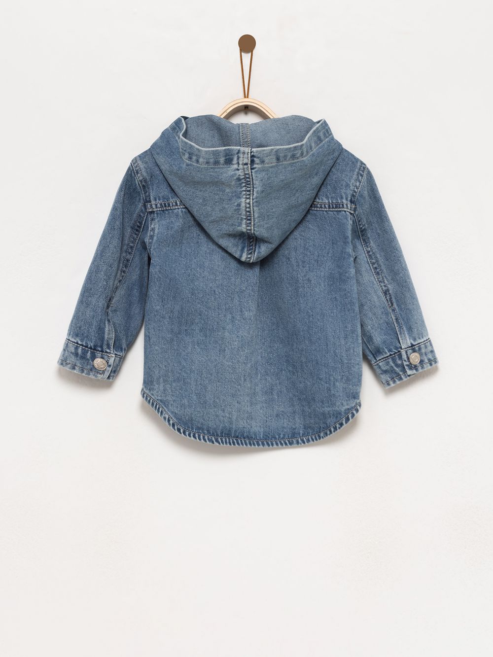 חולצת ג׳ינס