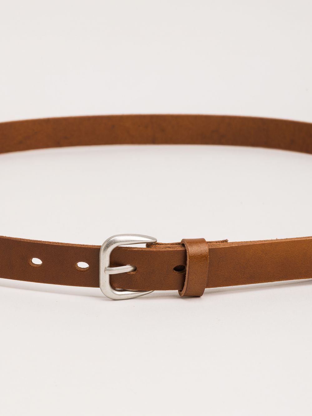 חגורת עור דקה